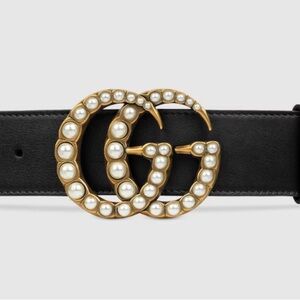 Gucci pearl and leather belt.